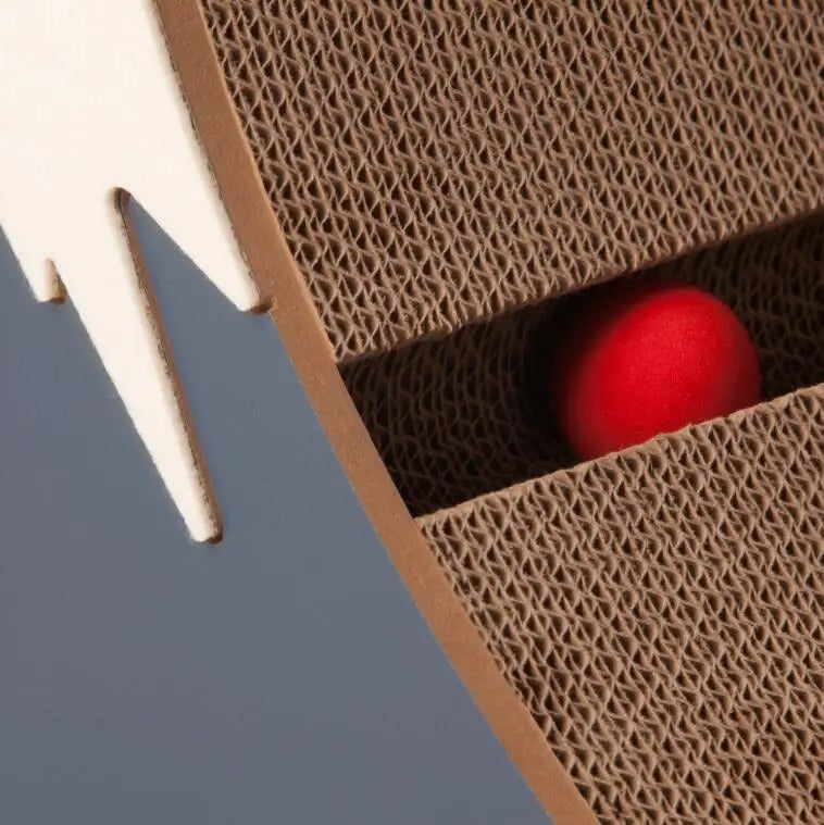 Triangle cat scratching board